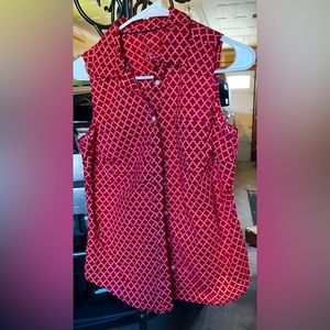 Sleeveless ladies shirt